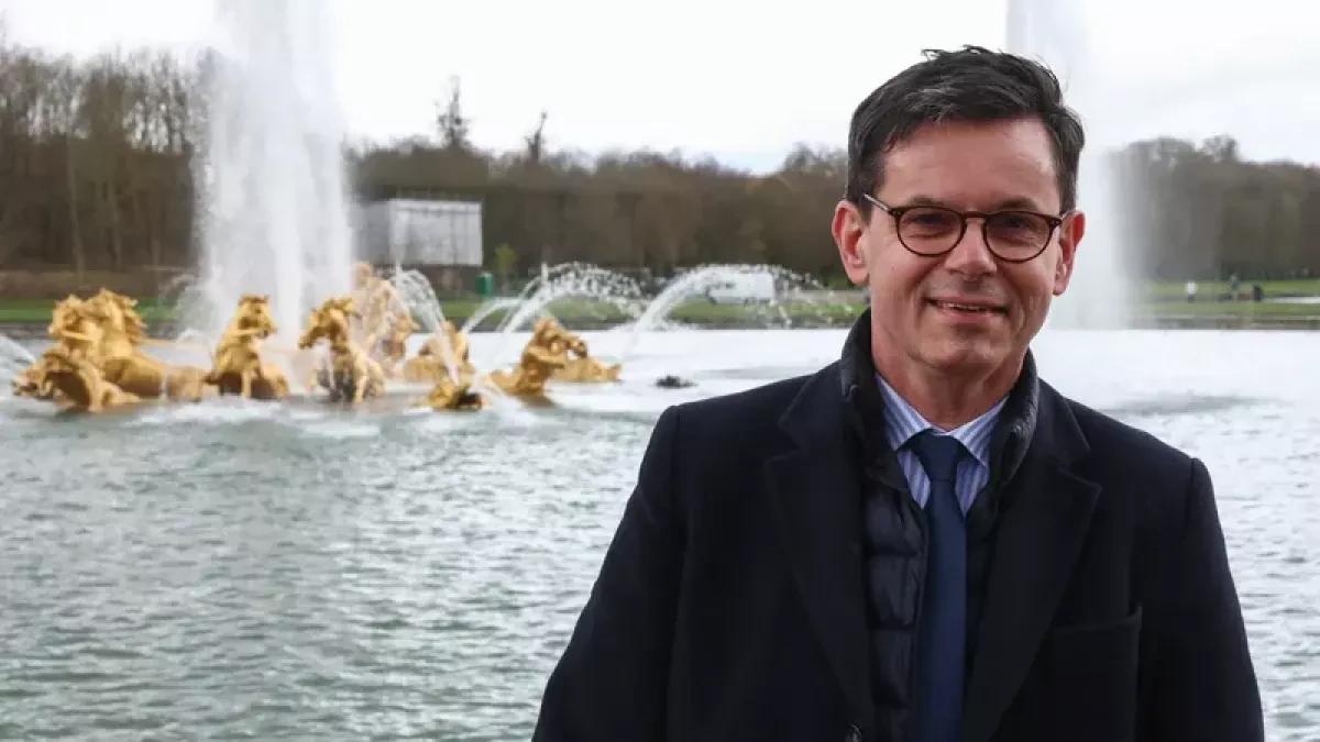 French president appoints Christophe Leribault as Louvre museum director