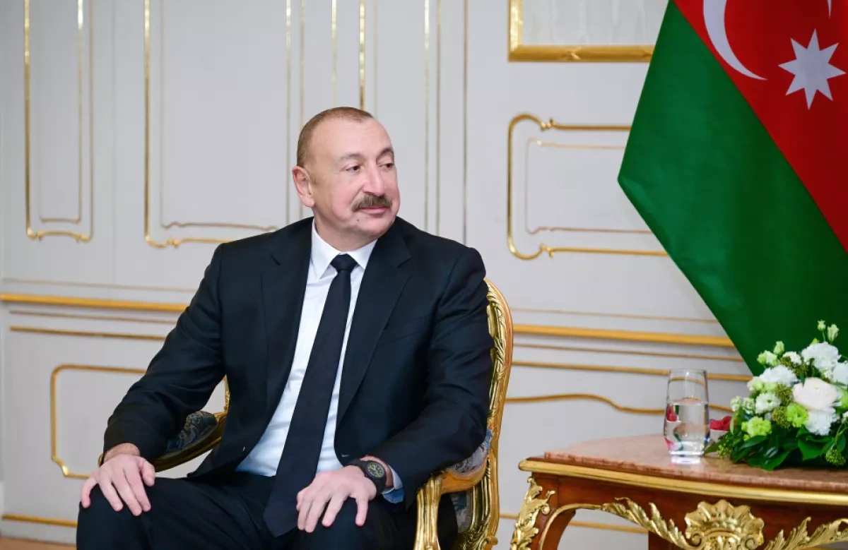 Azerbaijani, Slovak presidents meet one-on-one PHOTO