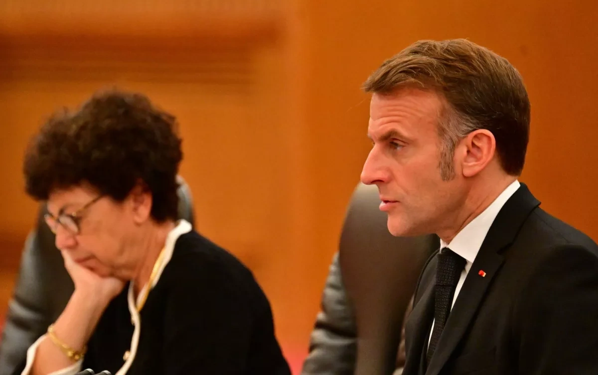 Climate policy crisis adds to Macron troubles before 2027 elections
