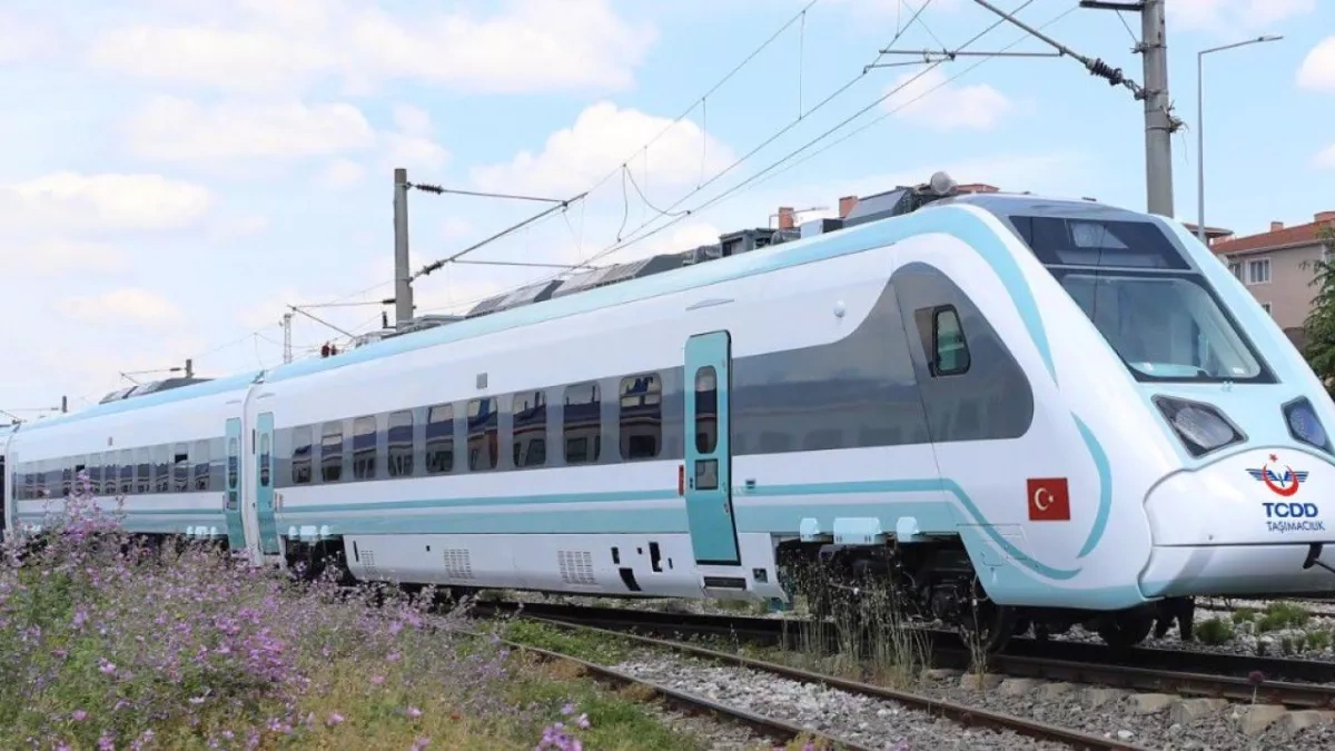 Minister: High-speed rail vision to connect Türkiye with Saudi Arabia