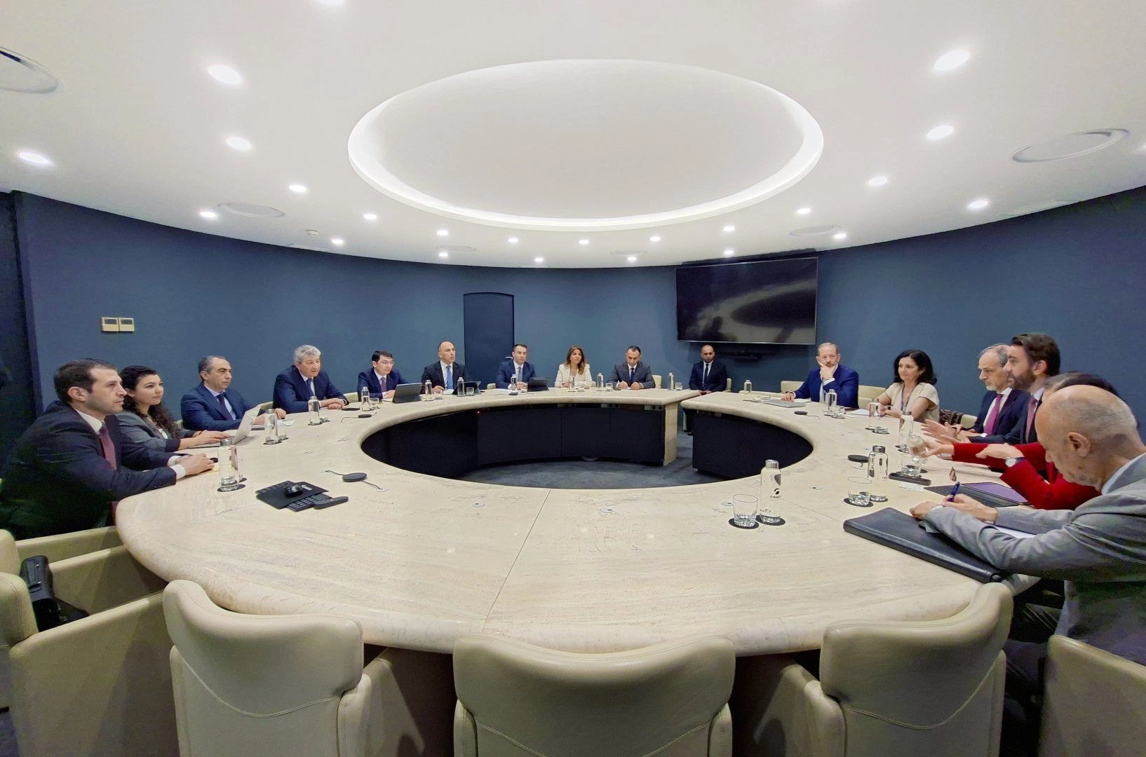 Azerbaijan, Spain discuss export financing, investment cooperation