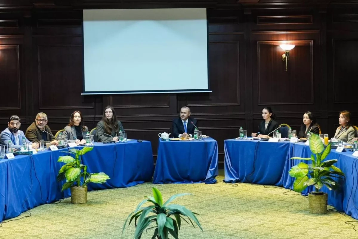 Azerbaijani delegation takes part in roundtable in Armenia PHOTO