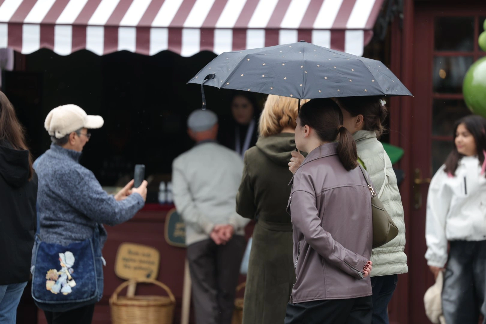 Olive Festival continues in Baku despite rainy weather (PHOTO)