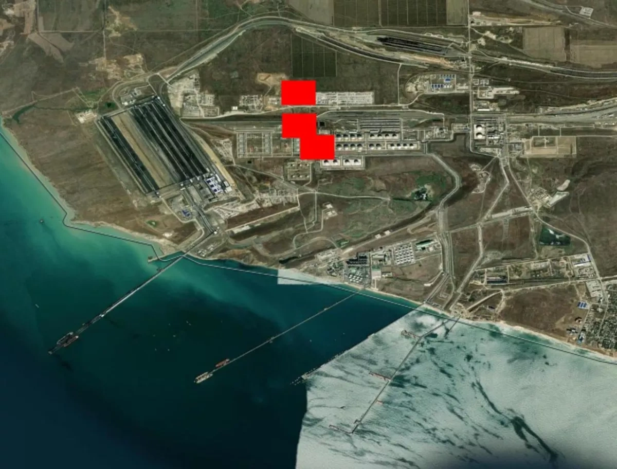 Ukraine attacks TANECO oil refinery, 12 killed VIDEO / PHOTO