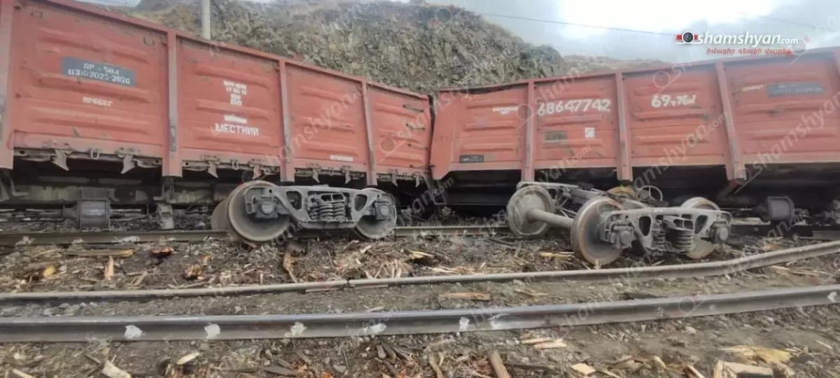 Freight train derails in Armenia PHOTO