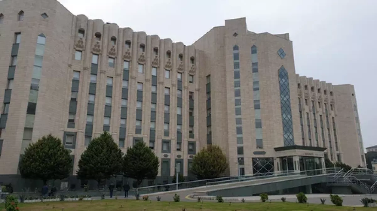 Explosion rocks medical centre in Baku, injuries reported PHOTO
