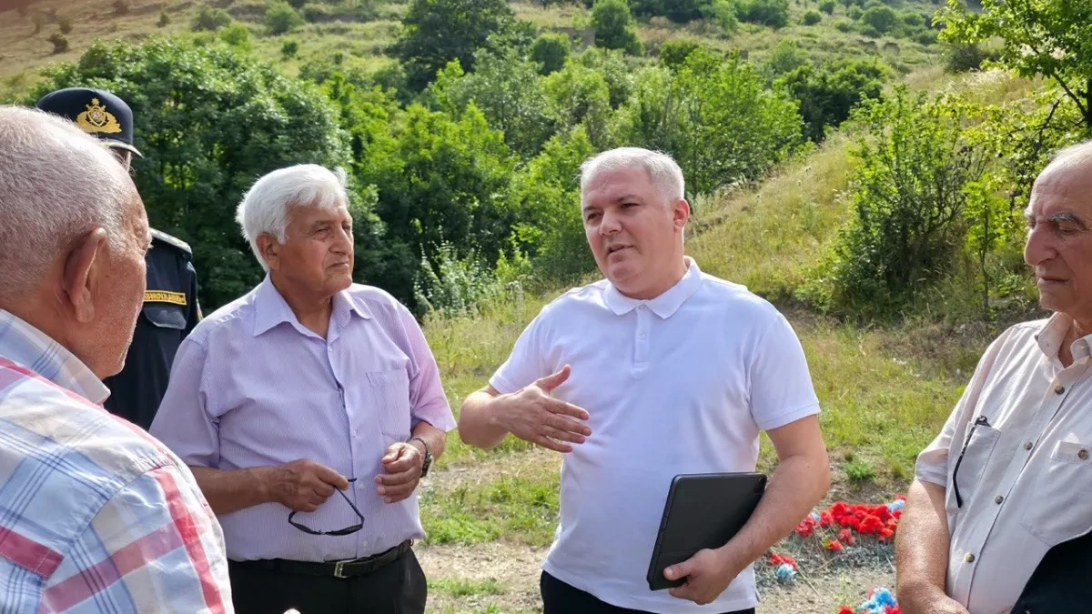 Azerbaijani officials inspect cemeteries damaged during Armenian occupation PHOTO
