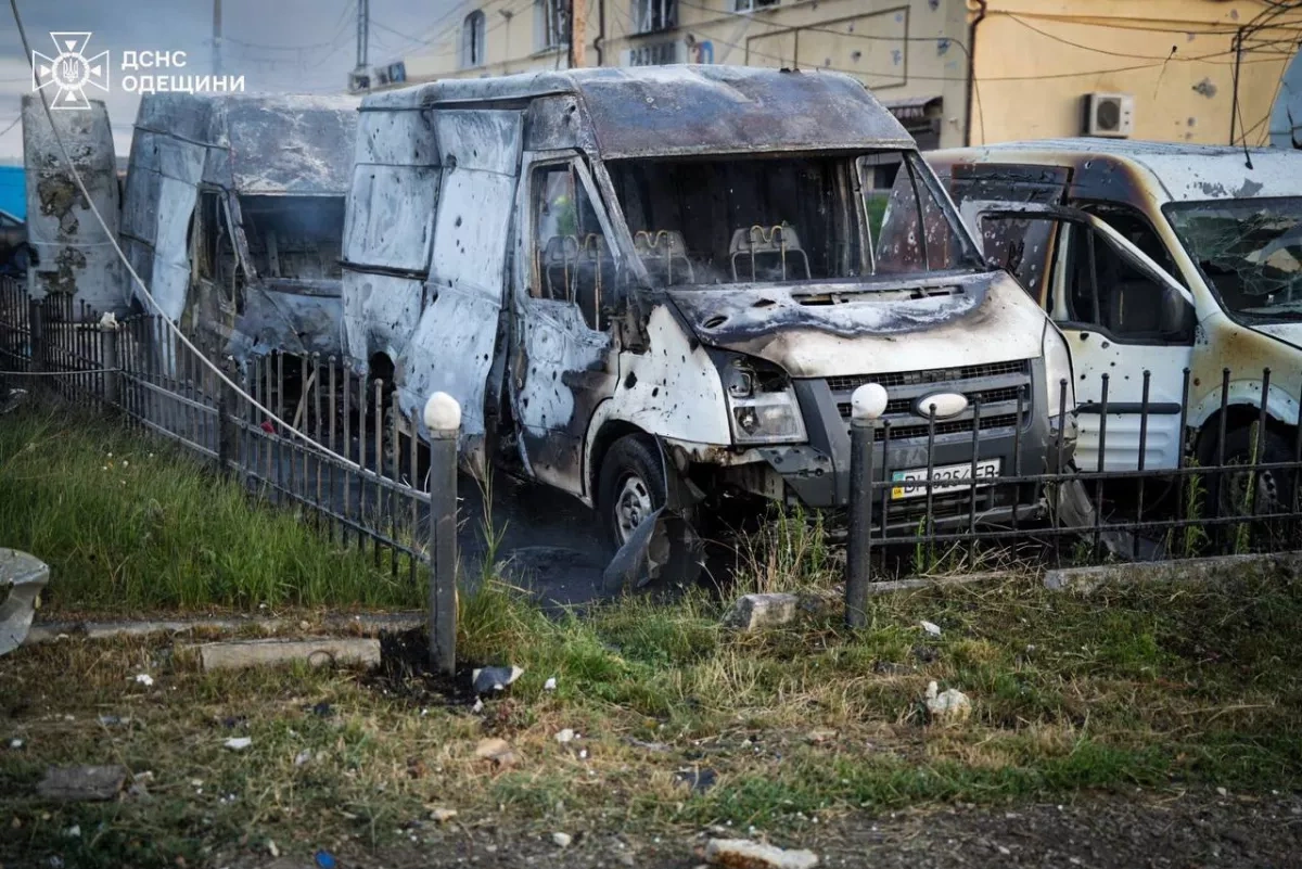 Russian attacks across Ukraine kill four, injure 12, Zelenskyy says PHOTO