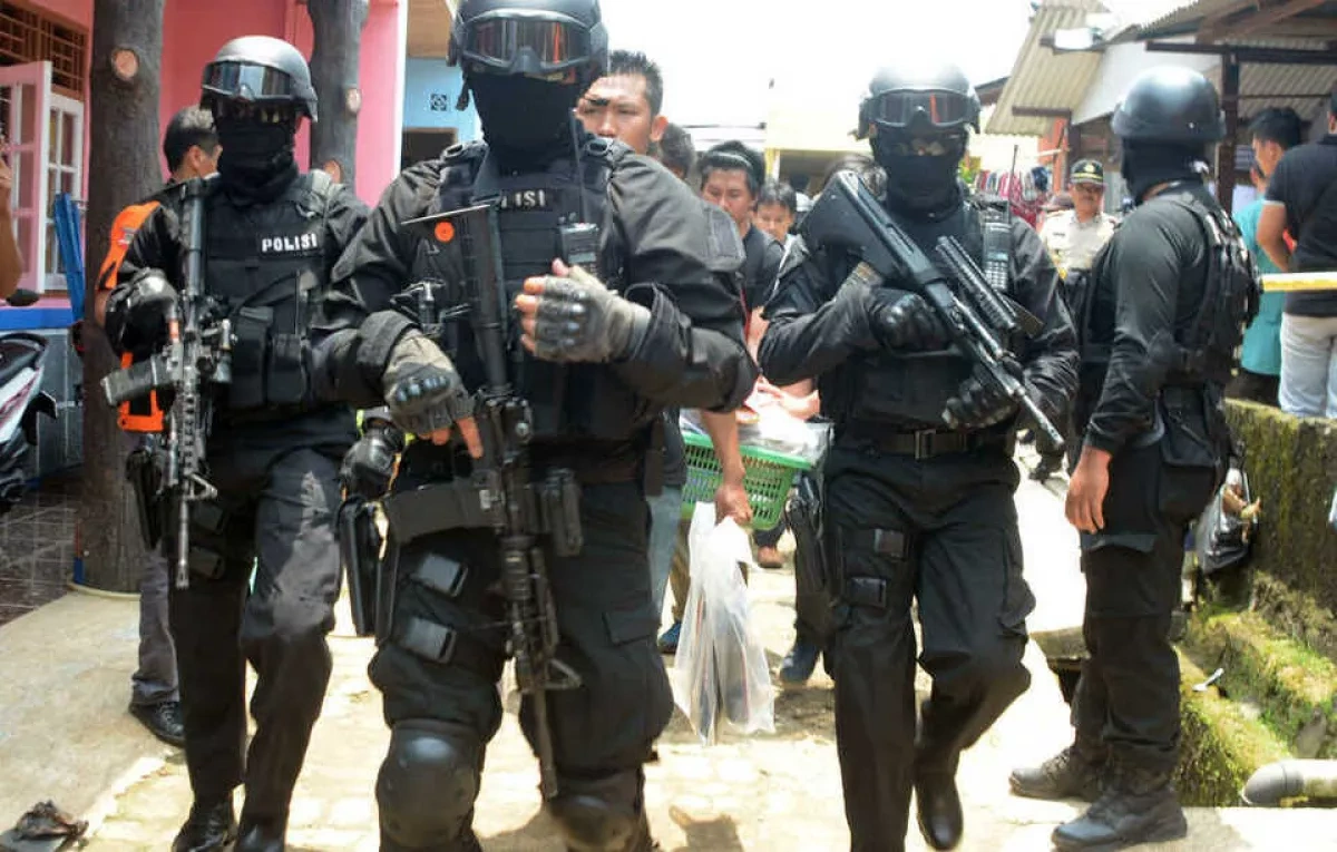 Counterterrorism raid in Indonesia nets eight ISIS-linked individuals