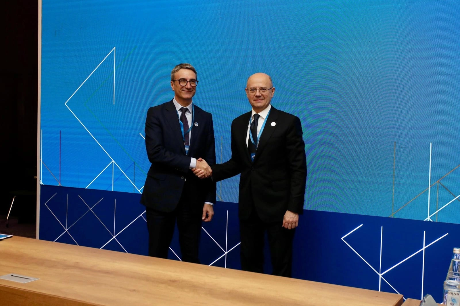 Azerbaijan, Bulgaria discuss energy sector cooperation