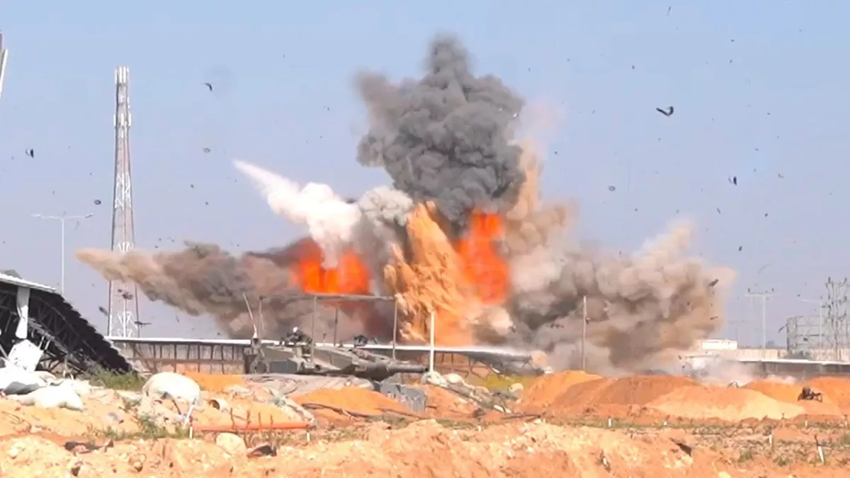 Israeli Air Force destroys Hamas weapons depot in central Gaza VIDEO