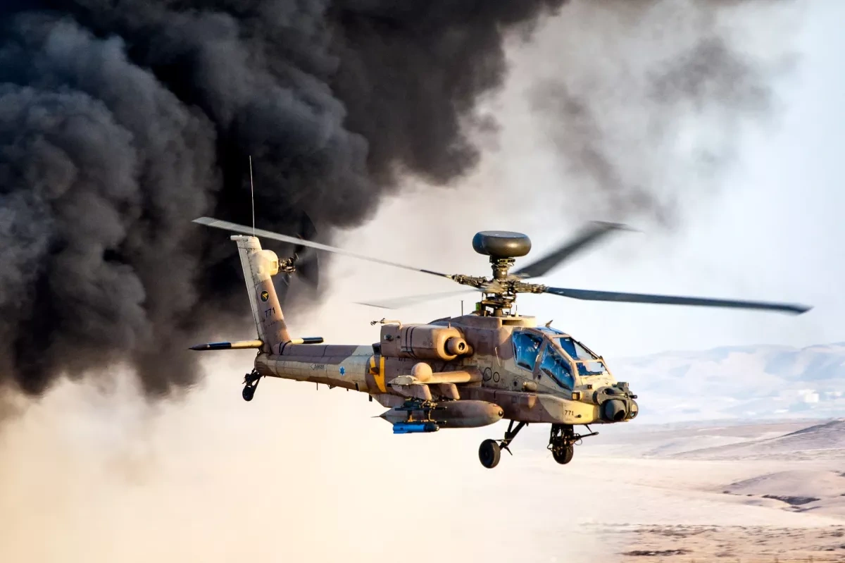 US Army suspends Apache training flights after fatal Texas crash