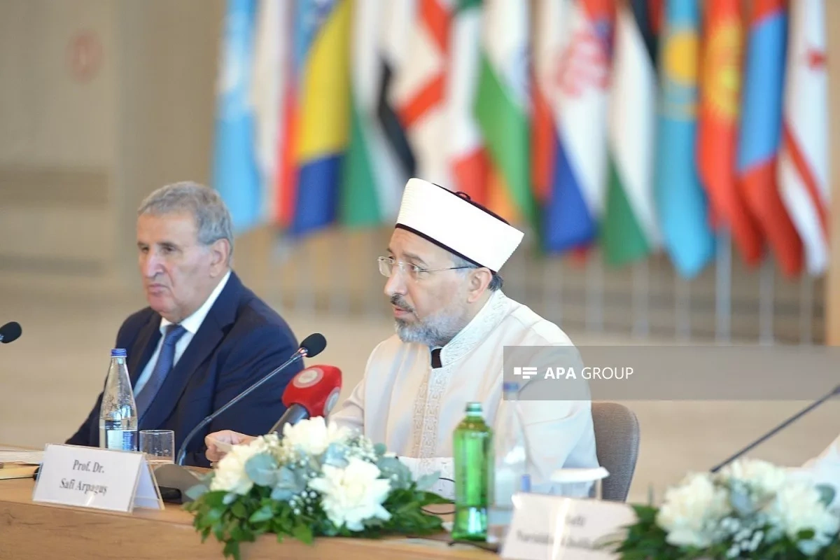 Baku hosts international conference honoring Azerbaijani thinker PHOTO