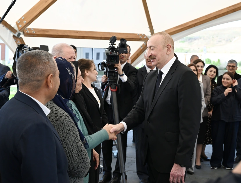 President Ilham Aliyev, First Lady Mehriban Aliyeva meet with residents of Shukurbeyli village of Jabrayil district (PHOTO)