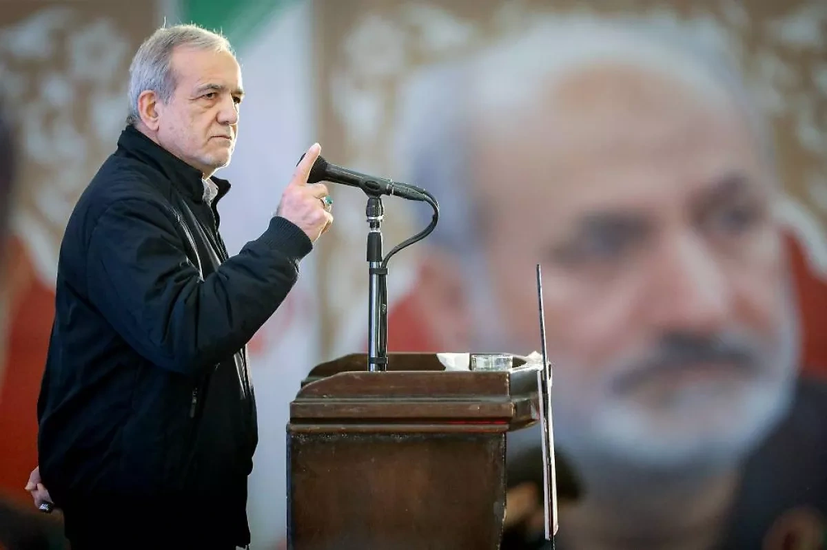 President: Iran open to peace but ready to defend sovereignty