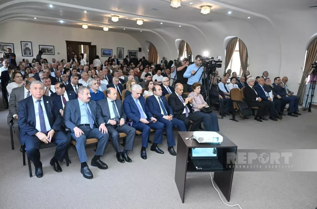 World Refugee Day event brings officials, experts together in Baku PHOTO