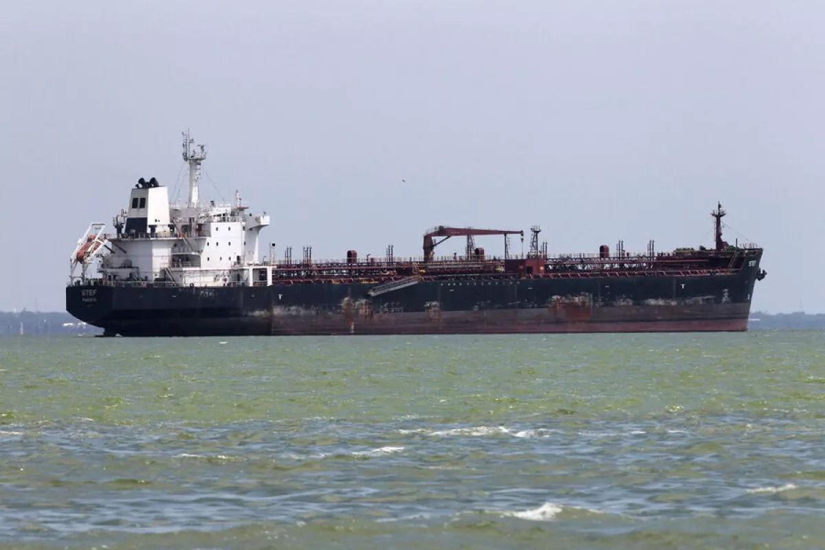 US removes sanctions on three Russian container ships