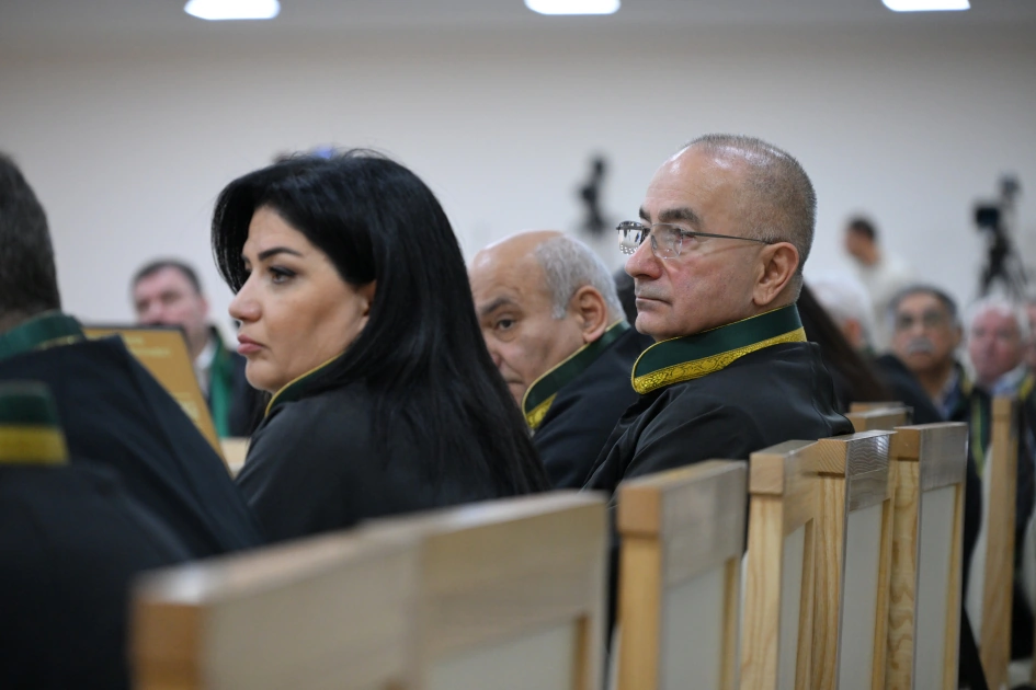 Baku court begins hearing appeals by Armenian citizens convicted of serious crimes (PHOTO)