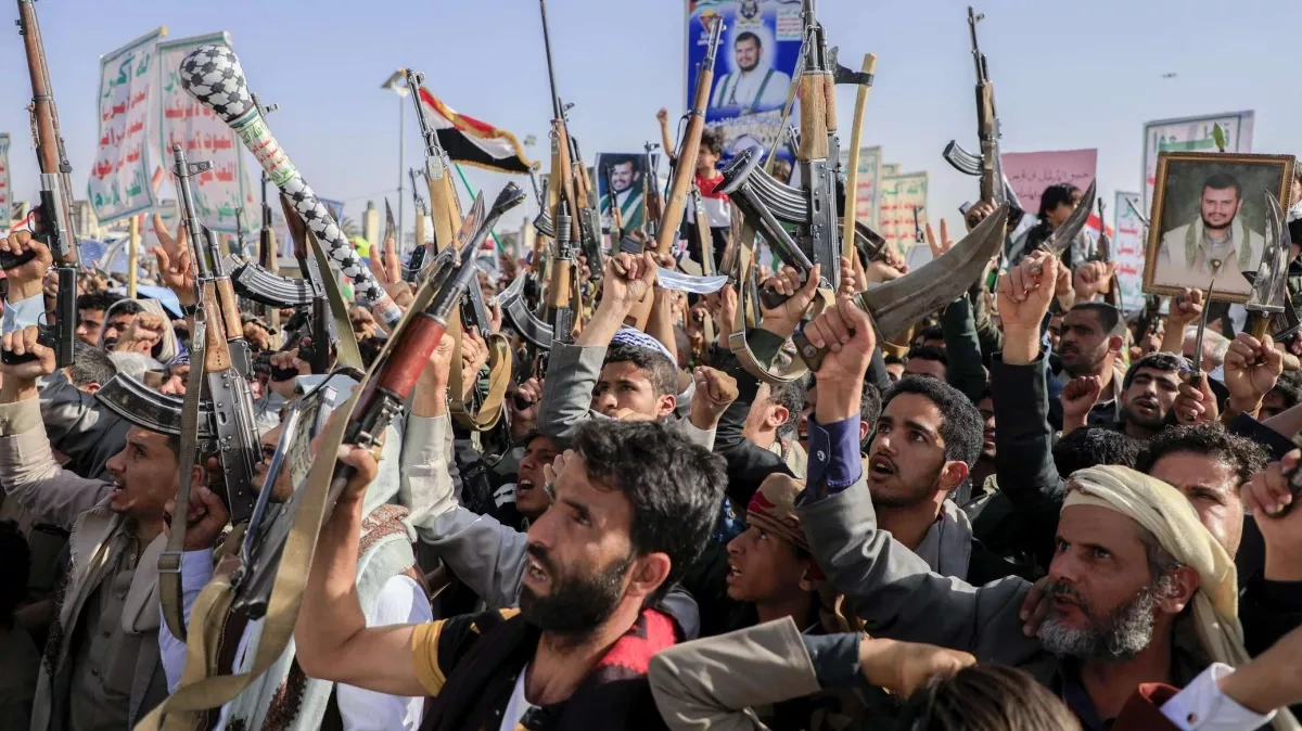Media: Houthis reinforce multiple fronts amid fears of government offensive
