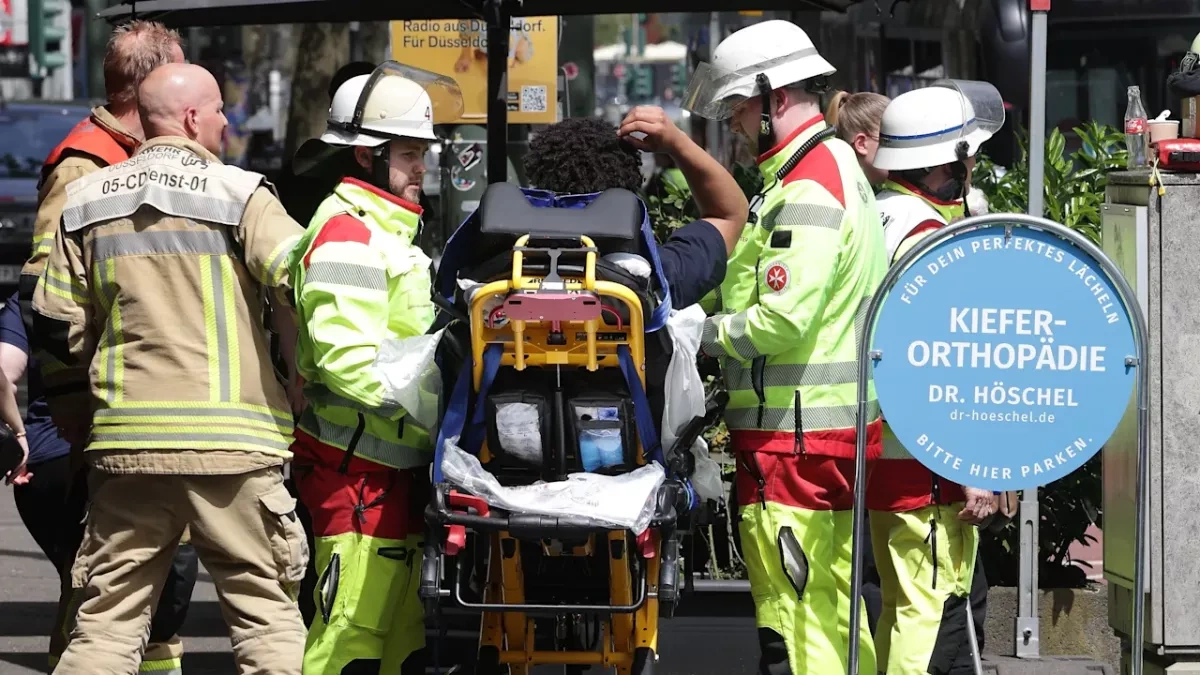 Dozens injured after two trams collide in Düsseldorf