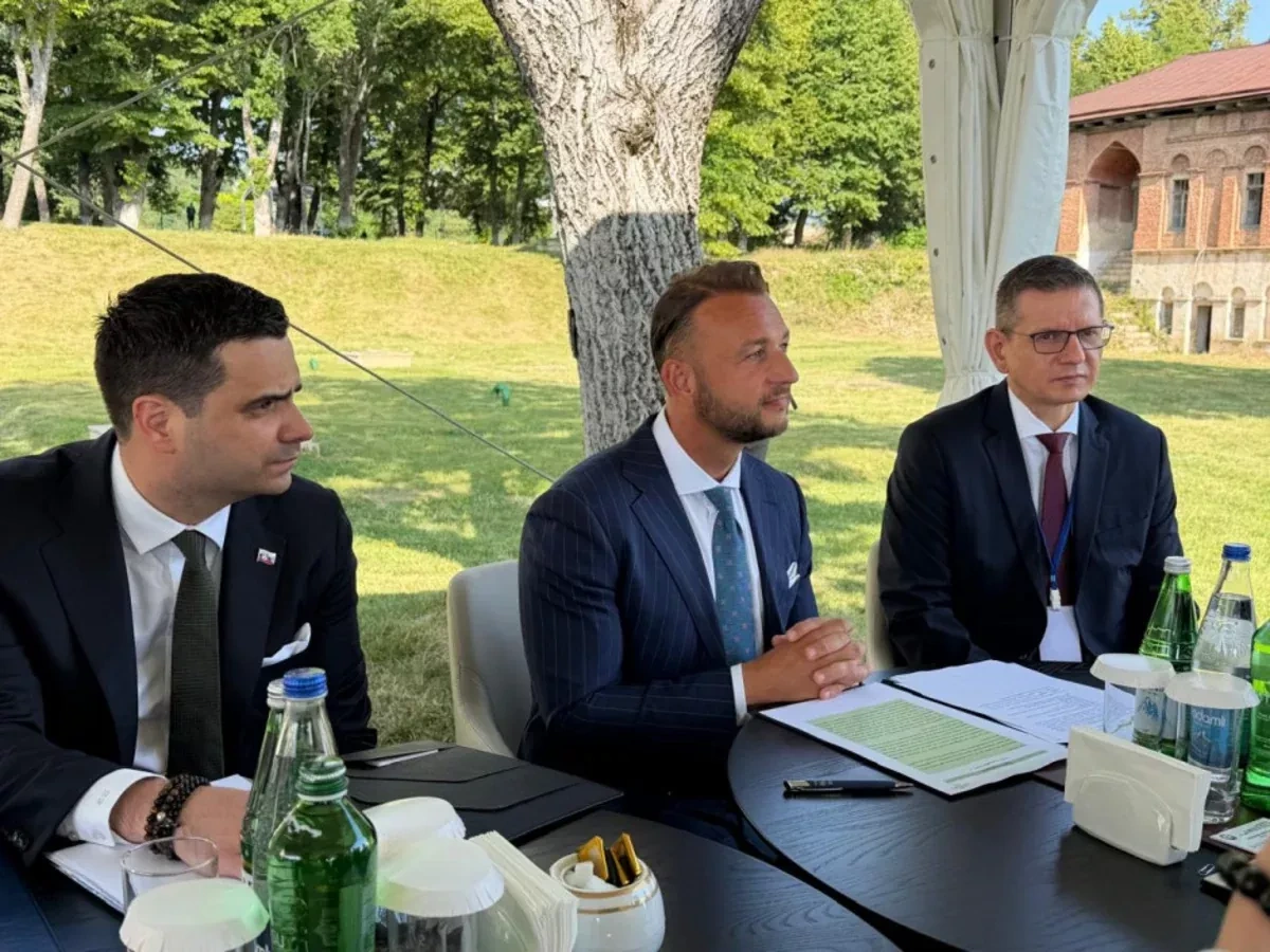 Azerbaijan, Slovakia keen to expand emergency management ties PHOTO