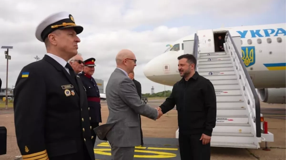 Zelenskyy arrives in UK for talks with “Eurotroika” leaders