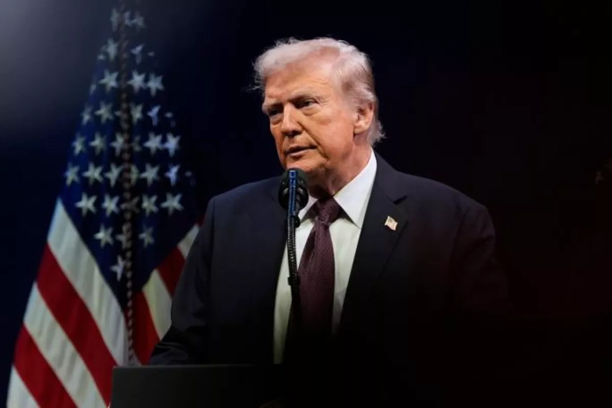 Trump warns Iran: “All hell will rain down” over nuclear weapons ambitions