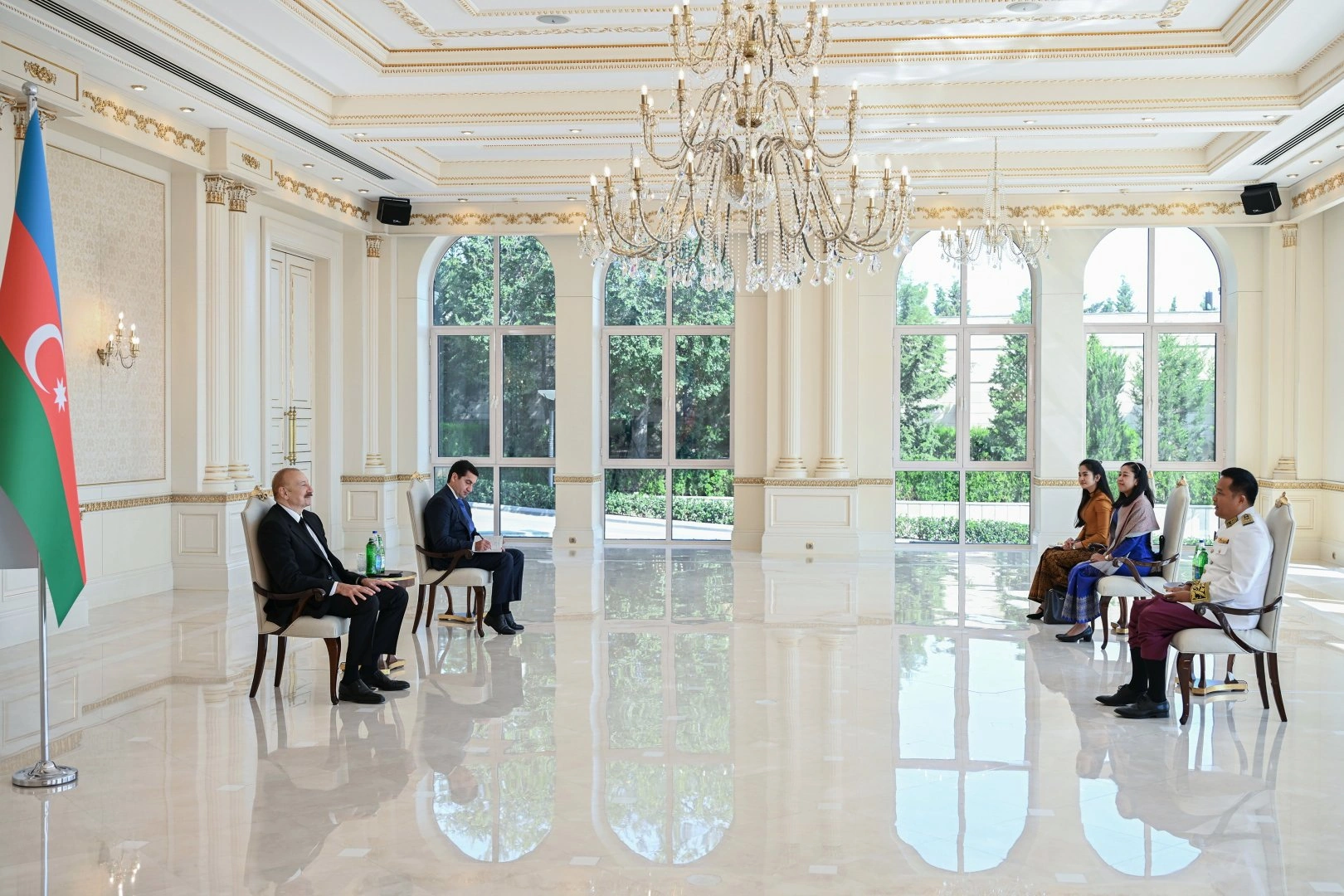 President Ilham Aliyev accepts credentials of new Cambodian ambassador to Azerbaijan (PHOTO)
