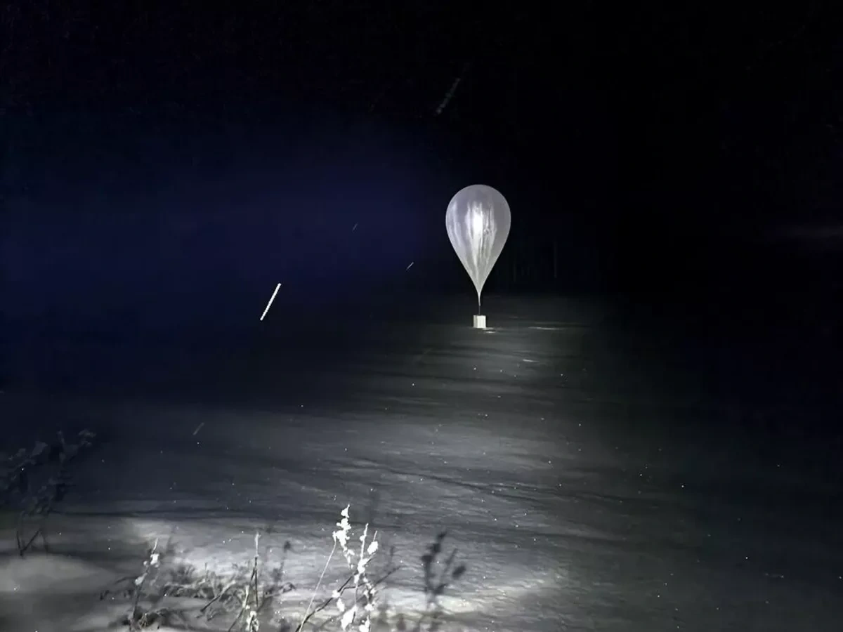 Polish military says suspected Belarus-linked weather balloons enter airspace again