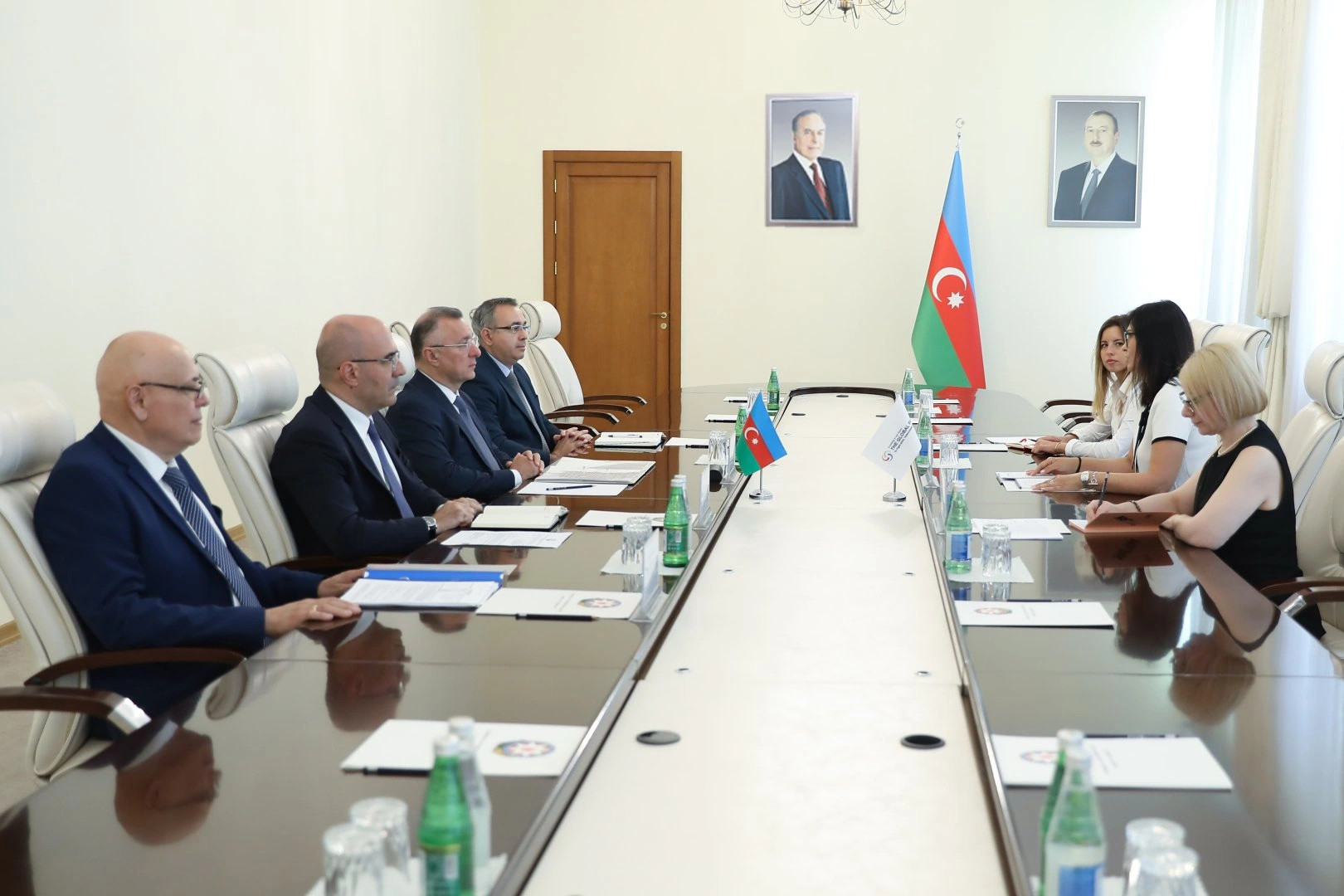Azerbaijan and Global Fund explore future cooperation paths (PHOTO)
