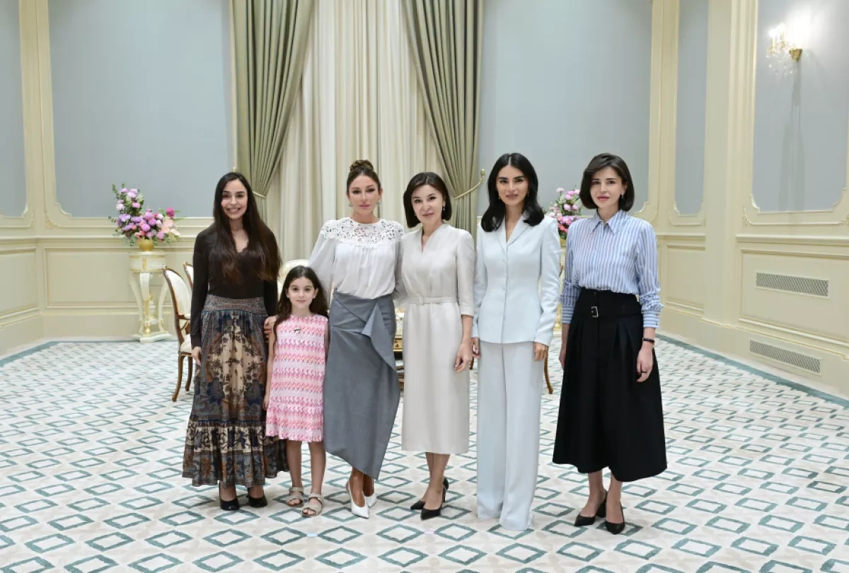 Azerbaijani and Uzbek first ladies meet over tea in Tashkent PHOTO
