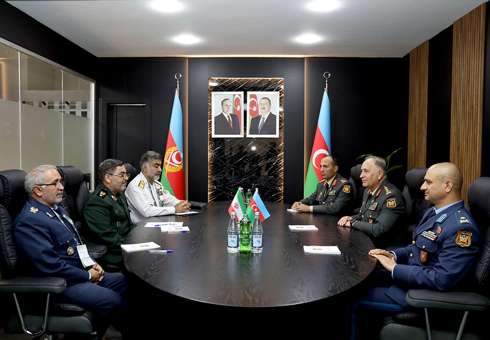 Azerbaijan, Iran discuss military co-op and regional developments (PHOTO)