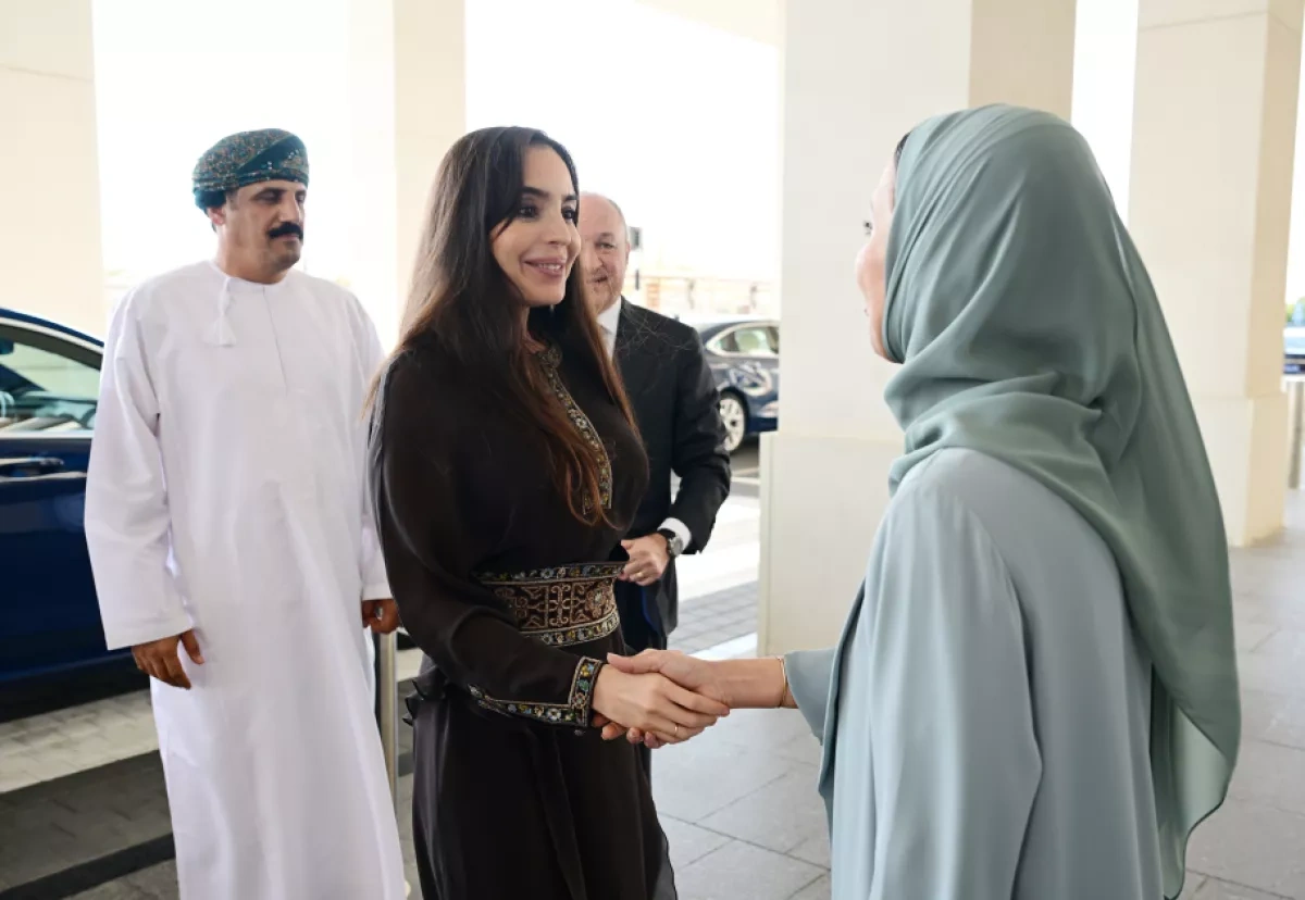 Heydar Aliyev Foundation vice-president visits Sultan Qaboos Cancer Care facility in Oman PHOTO
