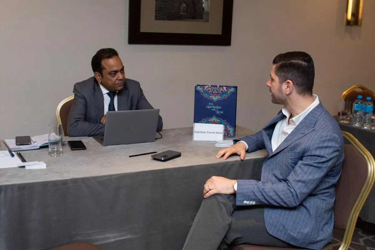 Azerbaijan hosts Pakistani travel firms in tourism promotion visit PHOTO