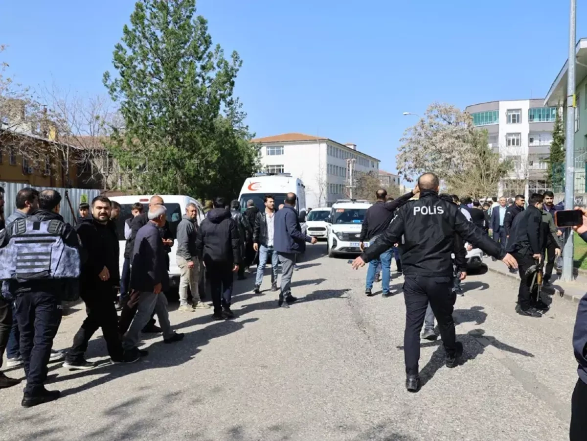 Türkiye school shooting: 16 injured as pupil gunman takes his own life PHOTO / VIDEO / UPDATED