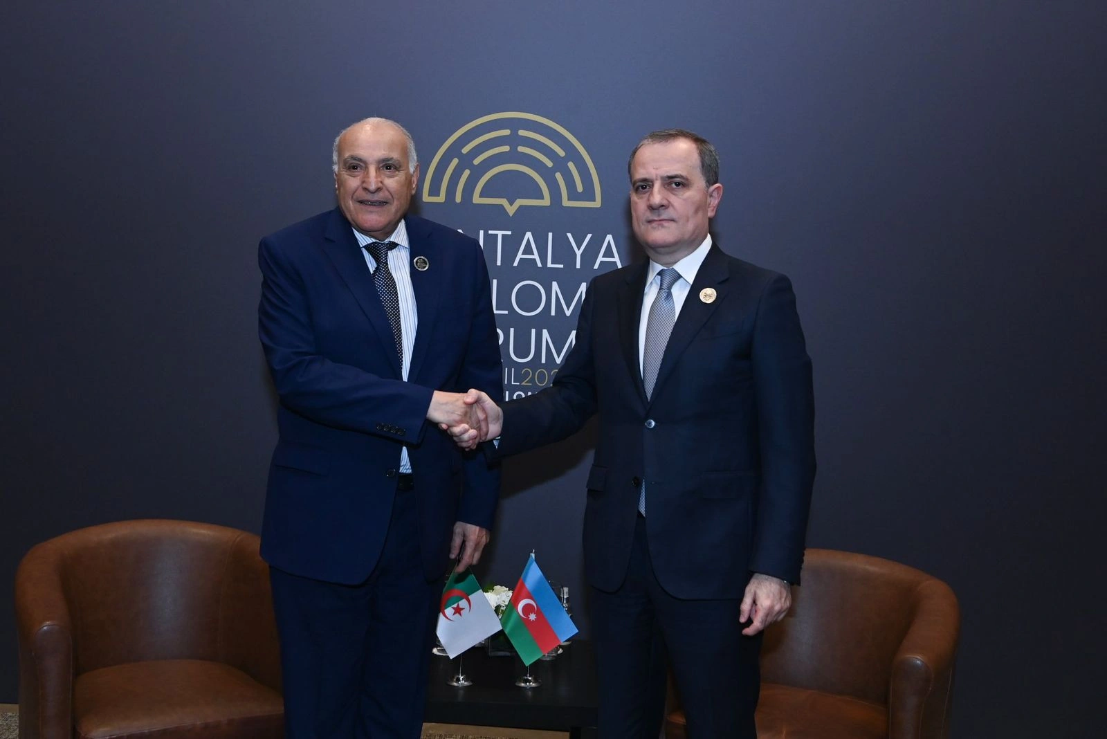 Azerbaijan and Algeria discuss mutual support issues within int'l organizations (PHOTO)