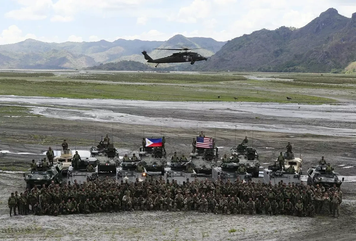 Bloomberg: US, Philippines launch record drills to counter China’s influence