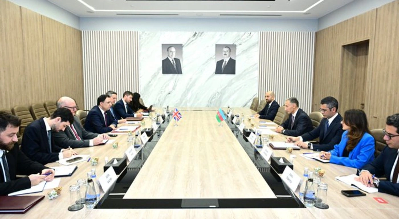 Azerbaijan, UK sign memorandum on transport, digital infrastructure