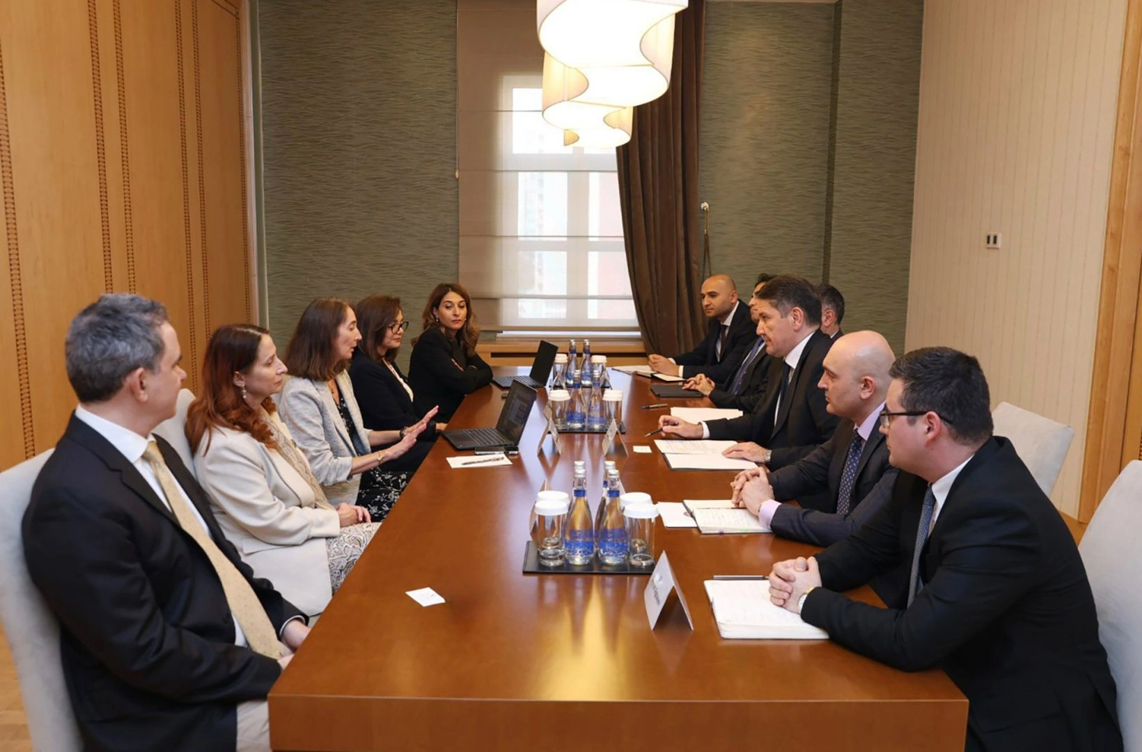 Azerbaijan, World Bank discuss strengthening public financial management reforms (PHOTO)
