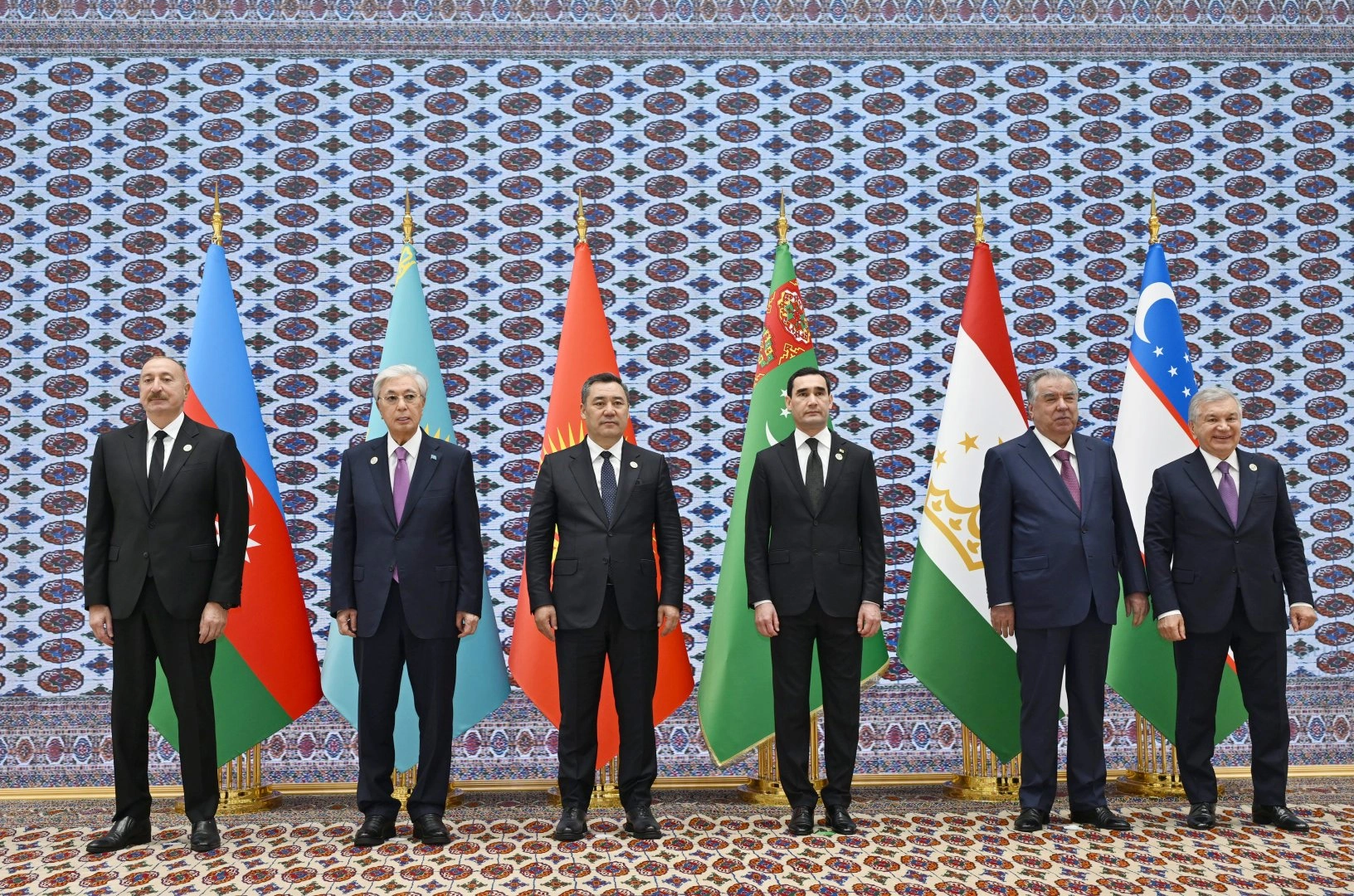 President Ilham Aliyev attends 8th Consultative Meeting of Heads of State of Azerbaijan and Central Asia in Turkmenbashi (PHOTO)