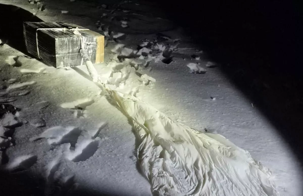 Polish military tracks suspected smuggling balloons crossing from Belarus