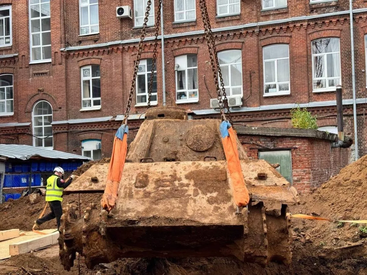 German Panther tank unearthed in Kazan, Russia