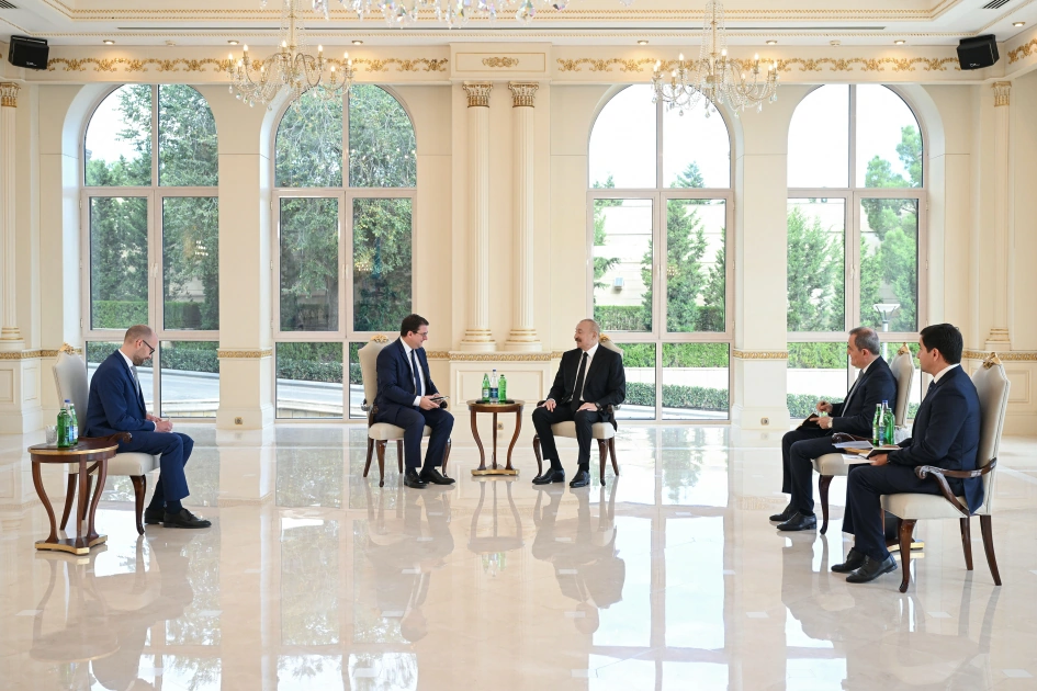 President Ilham Aliyev receives Austria's newly appointed ambassador to Azerbaijan (PHOTO)