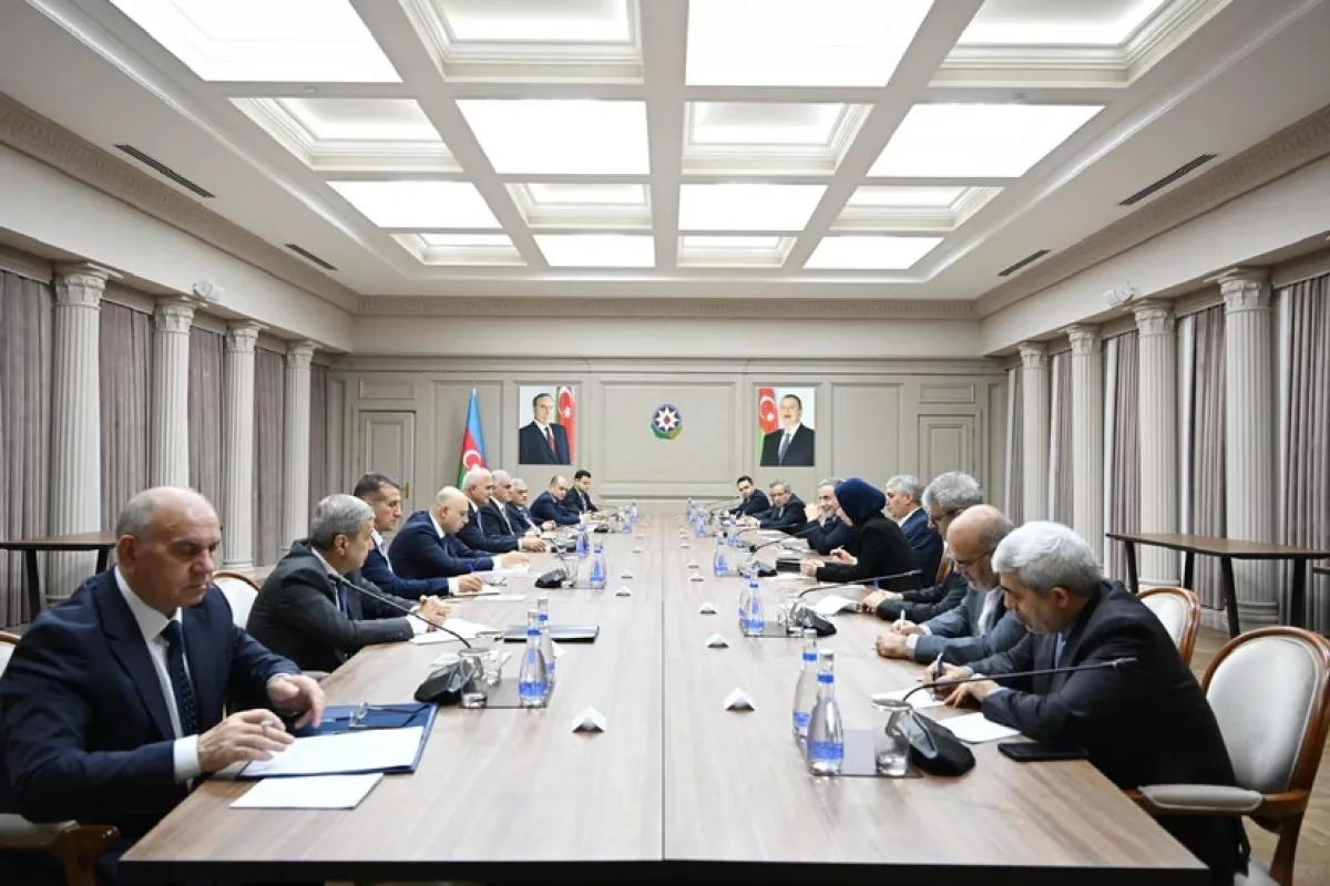 Azerbaijan, Iran senior officials hold talks on deepening partnership PHOTO