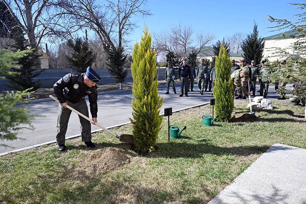 Azerbaijani Defense Ministry's leadership visit Air Force Units (PHOTO/VIDEO)