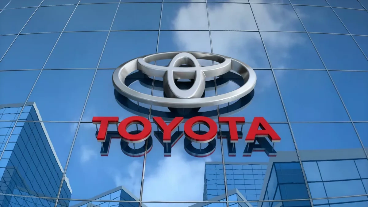 Toyota braces for fourth quarter of shrunken profits amid global headwinds
