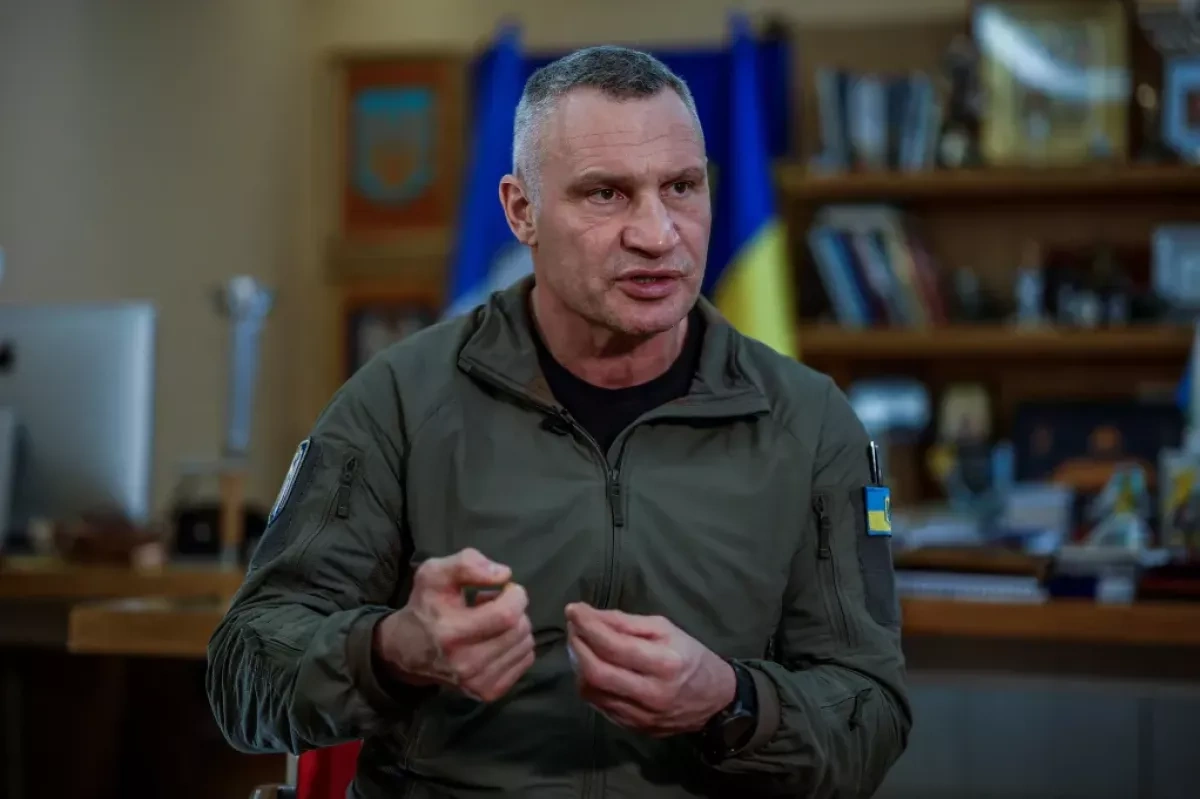 Mayor: Kyiv nears humanitarian catastrophe as Russian strikes cut heat
