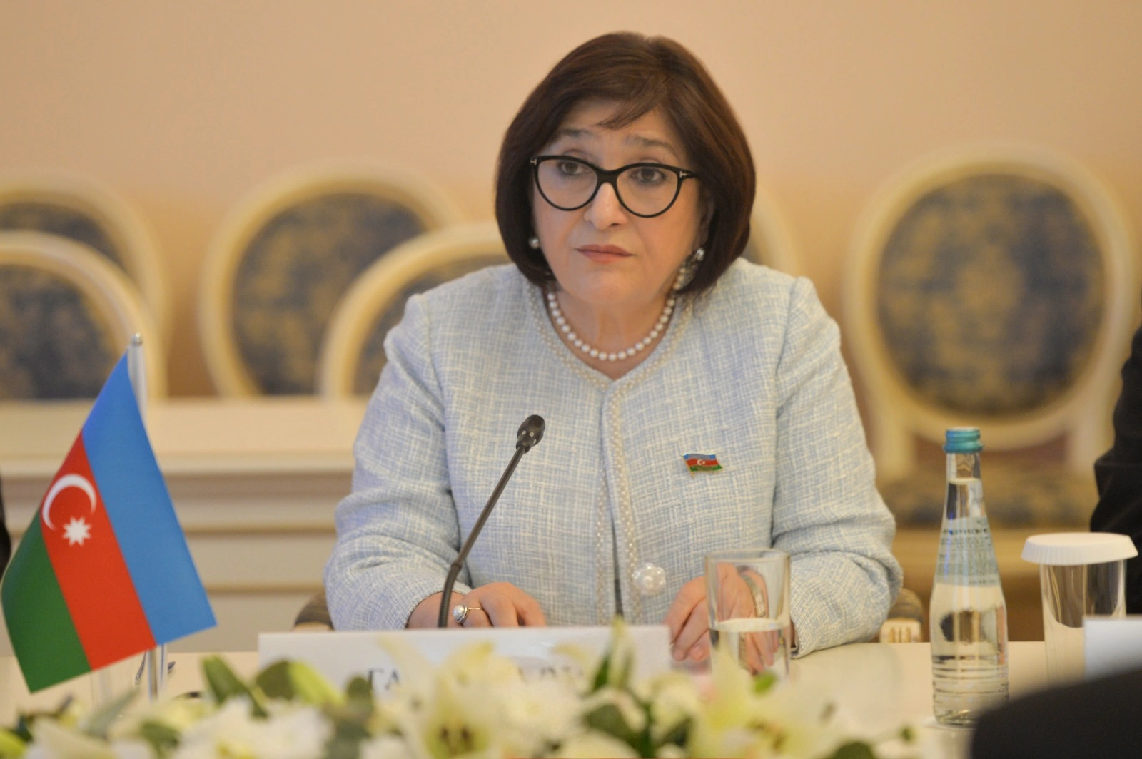 Speaker of Azerbaijani Parliament meets with with her Kyrgyz colleague (PHOTO)