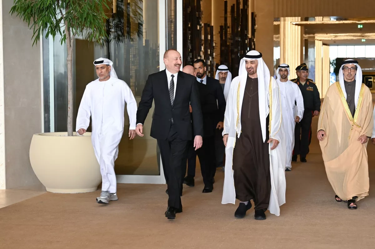 Azerbaijani president arrives in UAE on working visit PHOTO