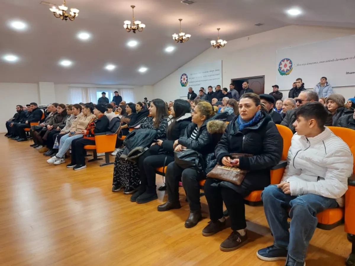 Mine awareness materials presented to resettled families in Azerbaijan’s liberated lands Photo